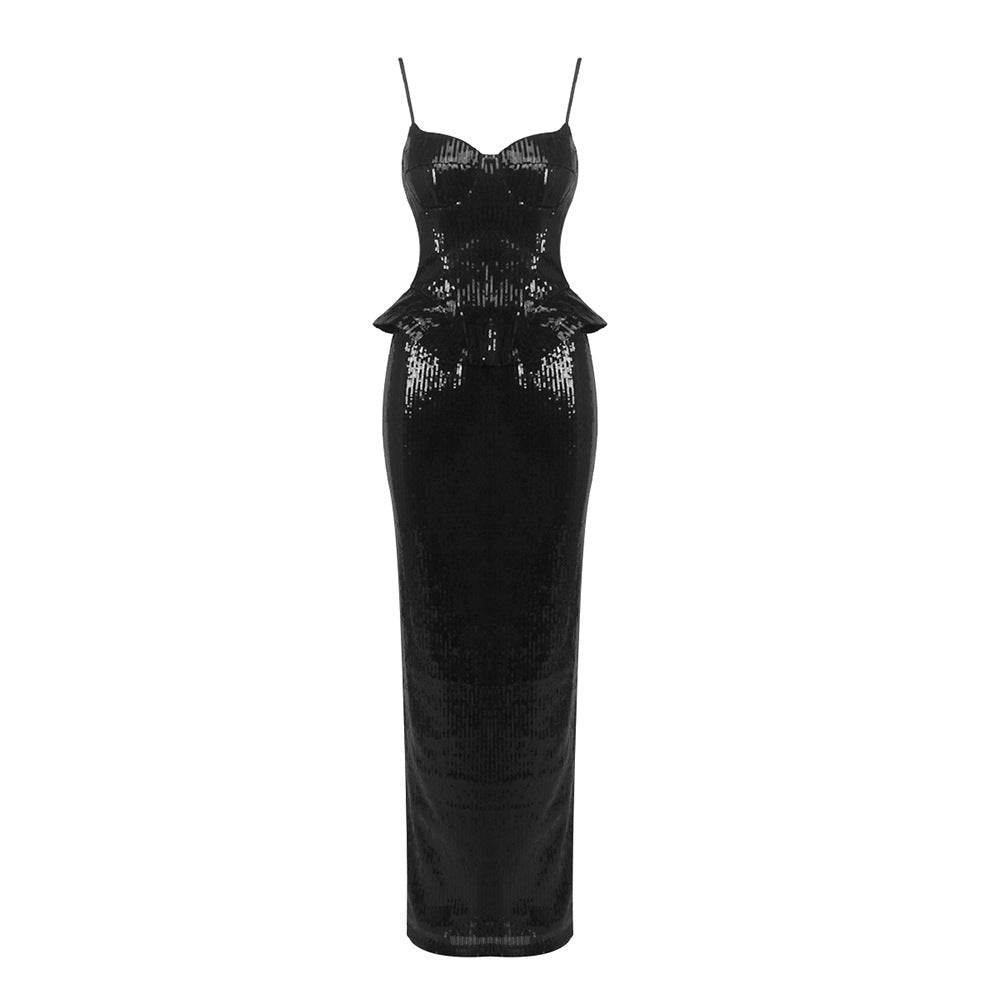 Damen glamouröses Abendkleid mit schimmernden Pailletten und elegantem Schnitt Echo Archiv
