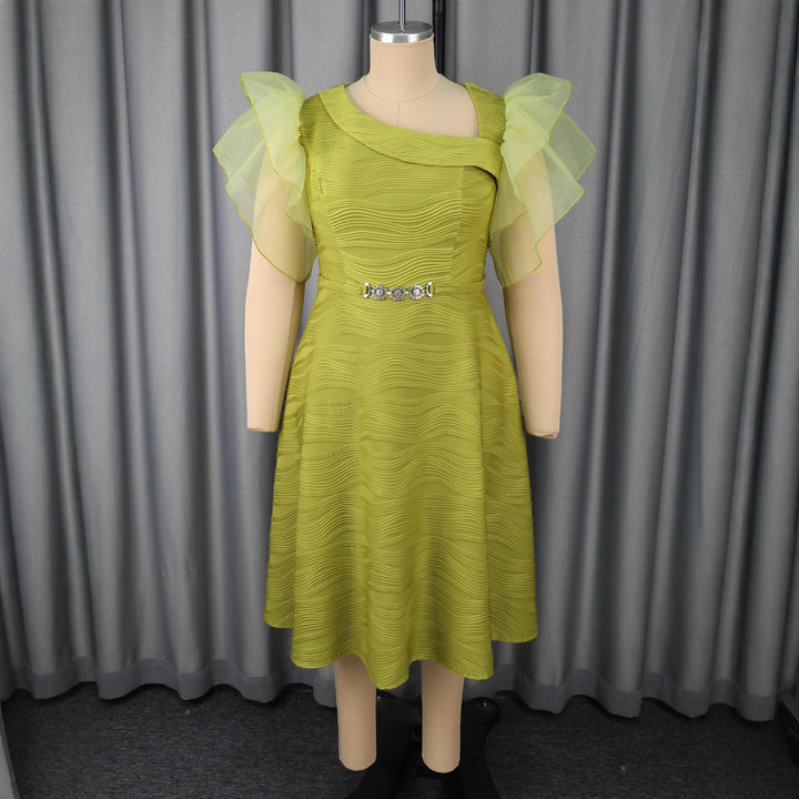 Damen Midi-Kleid mit innovativem Rüschendesign und eleganten Applikationen Echo Archiv