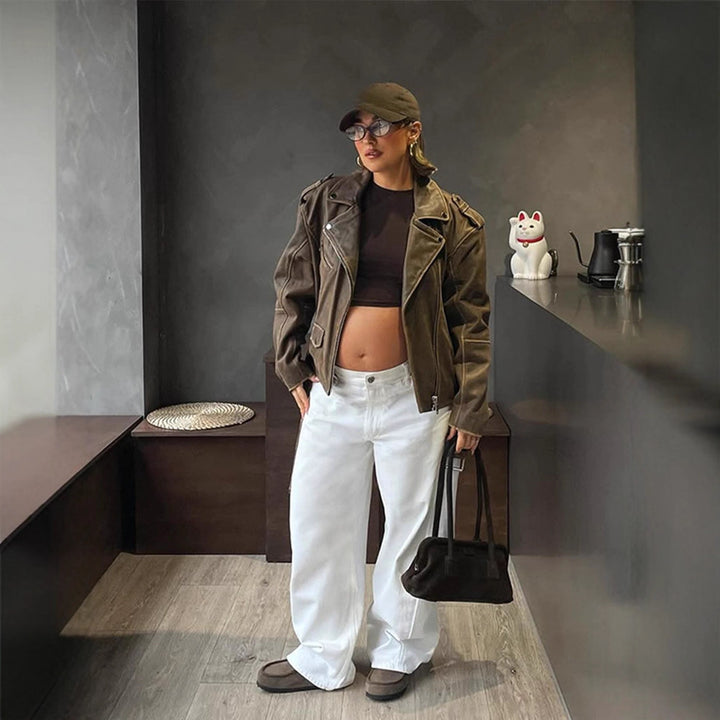 Damen Veloursleder‑Optik Bikerjacke mit Schulterklappen und asymmetrischem Reißverschluss Echoarchiv