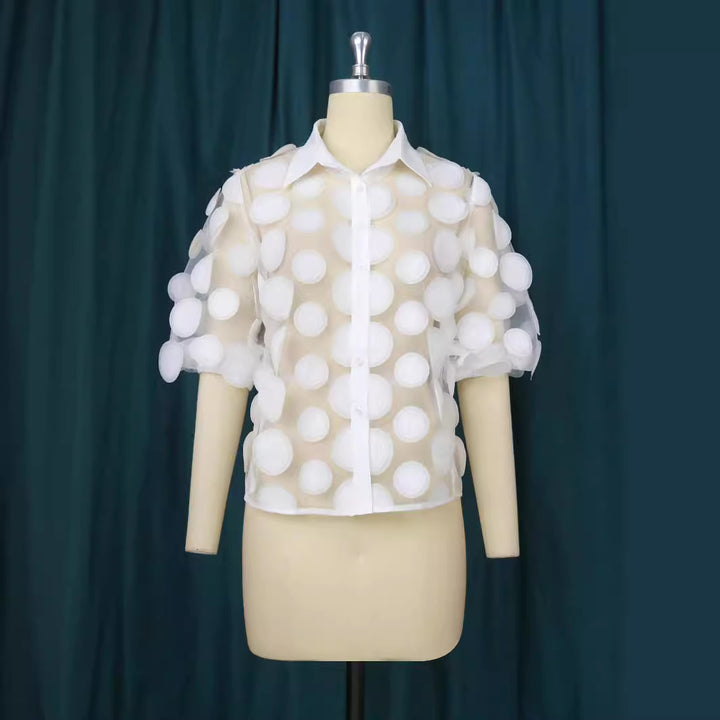 Damen Hemdbluse mit transparentem Material und voluminösen 3D-Punkten Echo Archiv