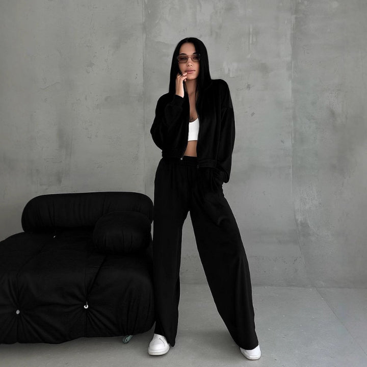Damen Samt-Loungewear-Set mit kurzem Reißverschluss und geraffter Taillenpartie – Élanora