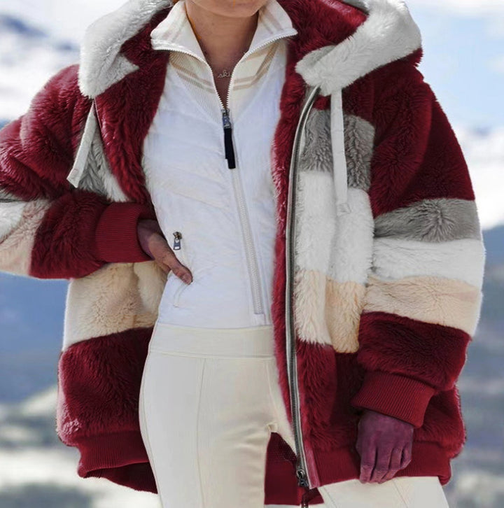 Damen nan oversized Kapuzenjacke aus Kunstfell mit Colourblock-Design, Zweiwege-Reißverschluss und Rippbündchen Echo Archiv