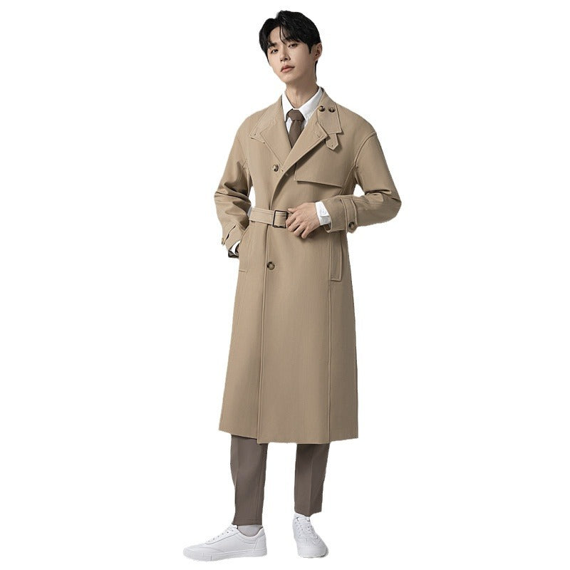 Herren Langer moderner Trenchcoat aus leichtem Twill mit verdeckter Knopfleiste und Taillenriegel Echoarchiv