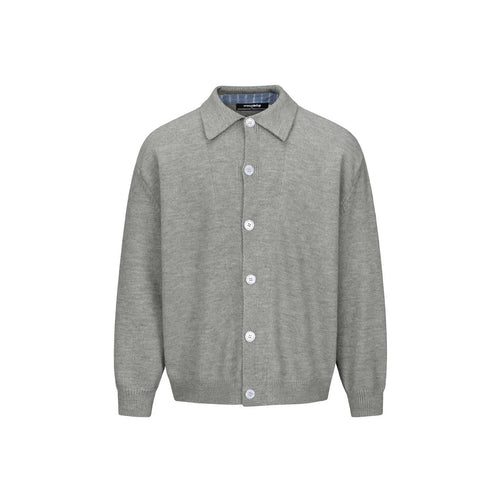 Herren Strick-Cardigan mit Hemdkragen, durchgehender Knopfleiste und geripptem Saum Echoarchiv