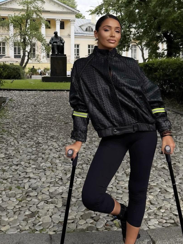 Damen Boxy-Outdoor-Bomberjacke mit hohem Kragen und reflektierenden Bündchen Echoarchiv