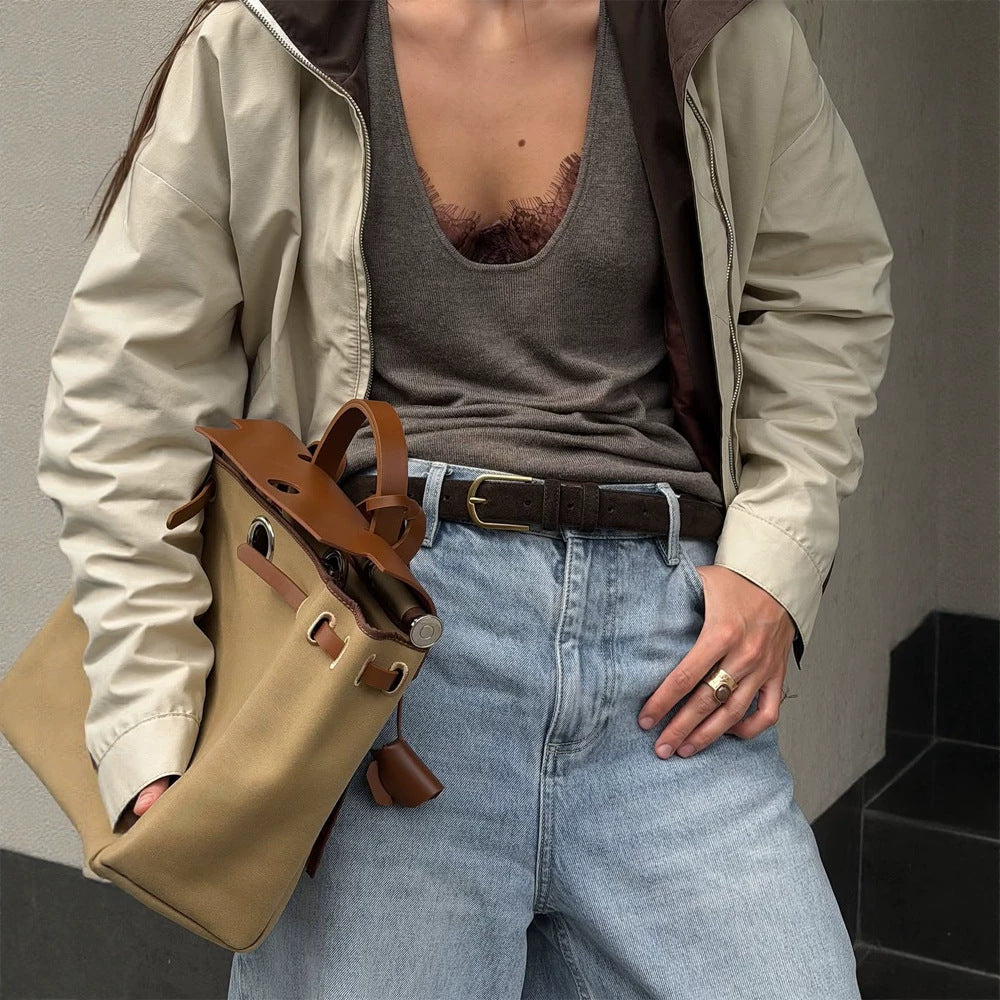 Damen Leichte Bomberjacke im Colorblock‑Stil mit hohem Stehkragen Echoarchiv