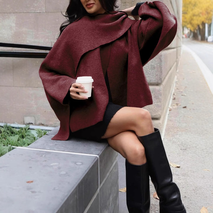 Damen Kurze Capejacke im Lagenlook aus Wollmix mit weitem Fledermausärmel Echoarchiv