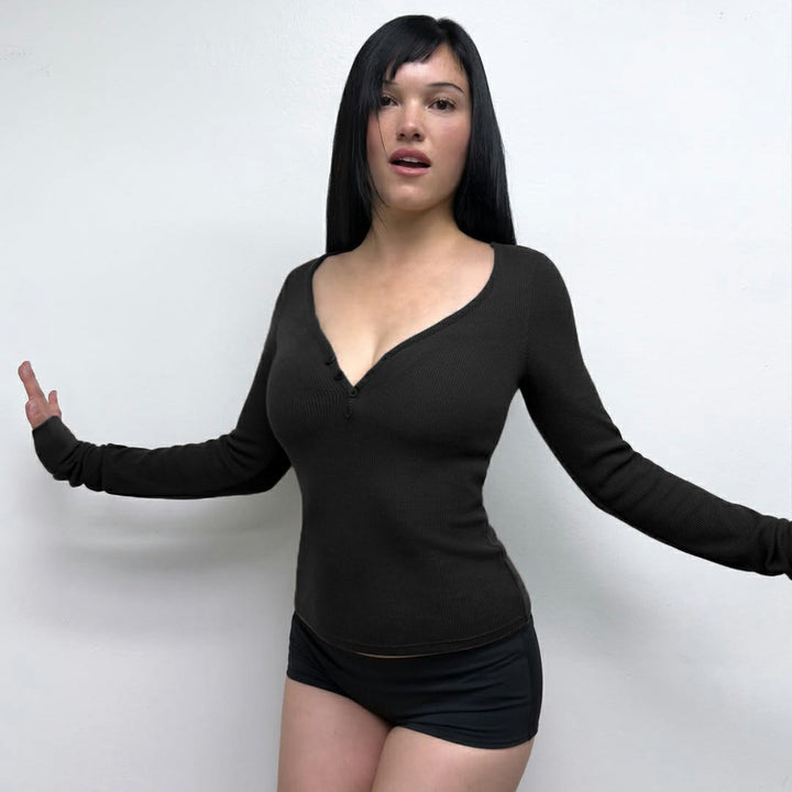 Damen nan figurbetontes geripptes Langarm-Henley-Top mit tiefem V-Ausschnitt und Knopfleiste Echo Archiv