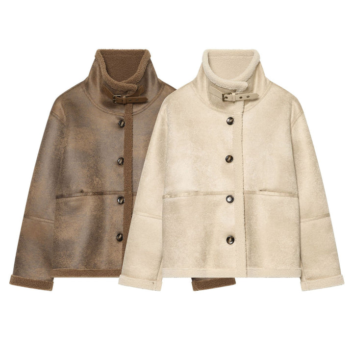 Damen Kurzjacke im Lammfell‑Look mit hoher Stehkragen‑Schnalle und aufgesetzten Taschen Echo Archiv