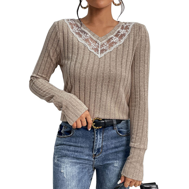 Damen Taillierter Rippstrick‑Pullover mit transparentem Spitzeneinsatz am V‑Ausschnitt Echoarchiv