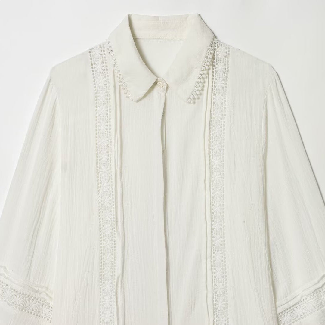 Damen Bluse mit zarter Spitzenapplikation, verdeckter Knopfleiste und Ballonärmeln Echo Archiv
