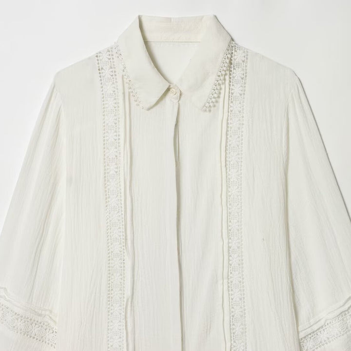 Damen Bluse mit zarter Spitzenapplikation, verdeckter Knopfleiste und Ballonärmeln Echo Archiv