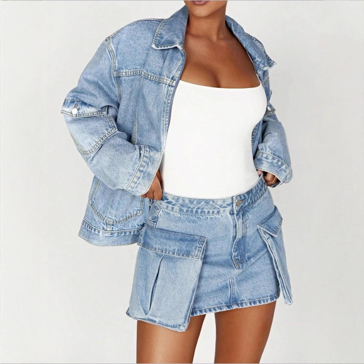 Damen Oversize Utility-Denimjacke mit großen Pattentaschen und Reißverschluss Echo Archiv