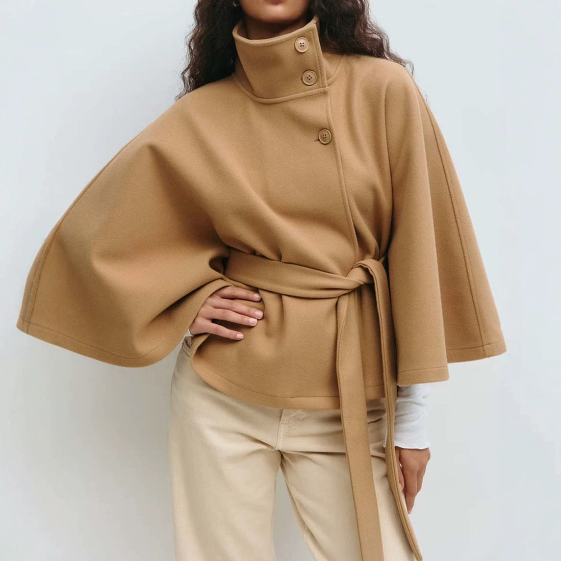 Damen Kurzcape-Mantel mit Stehkragen, Oversize-Ärmeln und Bindegürtel Echo Archiv