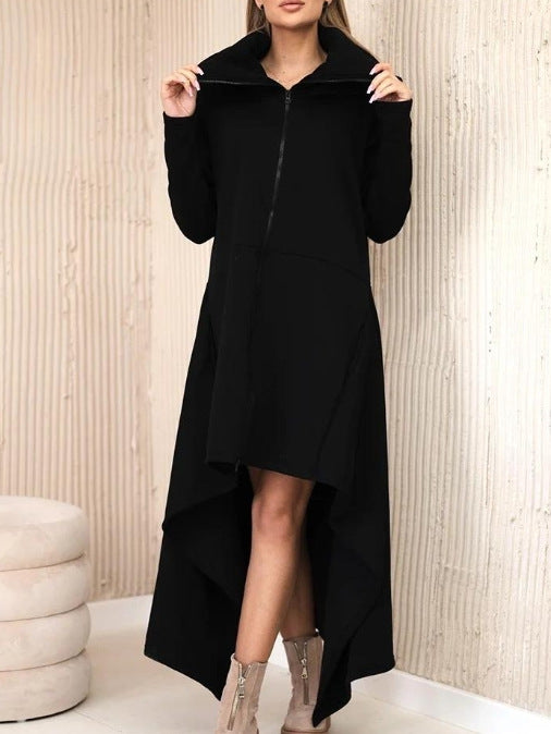 Damen nan asymmetrisches Sweatkleid mit hohem Stehkragen, durchgehendem Reißverschluss und verlängertem Rückensaum Echo Archiv