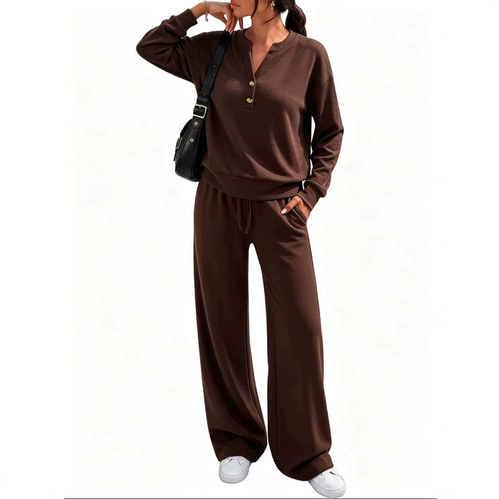 Damen Lounge-Set mit Henley-Kragen und palazzoweiter Jogginghose Echoarchiv