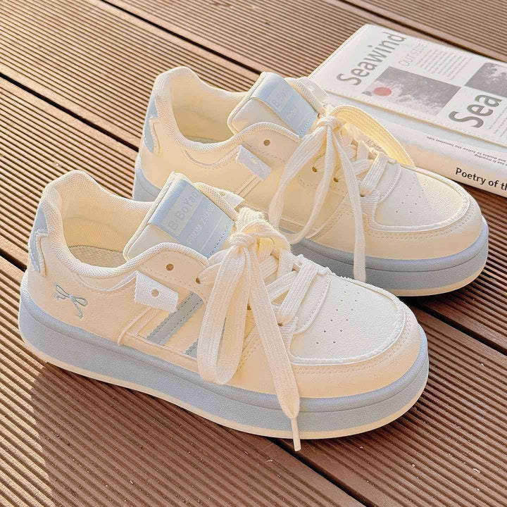 Damen Sportliche Sneakers mit modernen Akzenten und komfortabler Dämpfung Echo Archiv