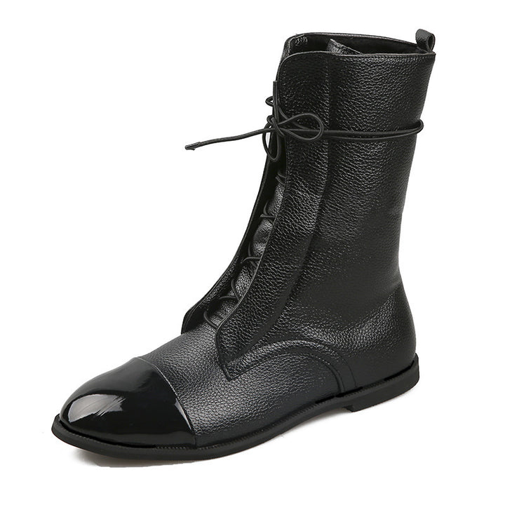 Damen nan elegante Schnür-Stiefelette mit lackiertem Zehenkappen-Detail, genarbtem Obermaterial und schlanker Flachsohle Echo Archiv