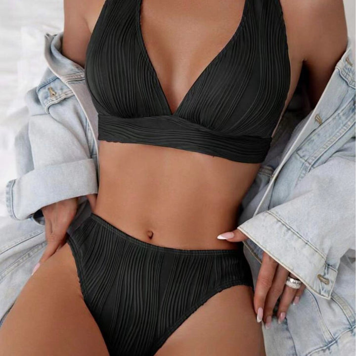 Damen Bikini-Set mit modernem Wickeldesign und geschmackvollen Rippendetails Echo Archiv