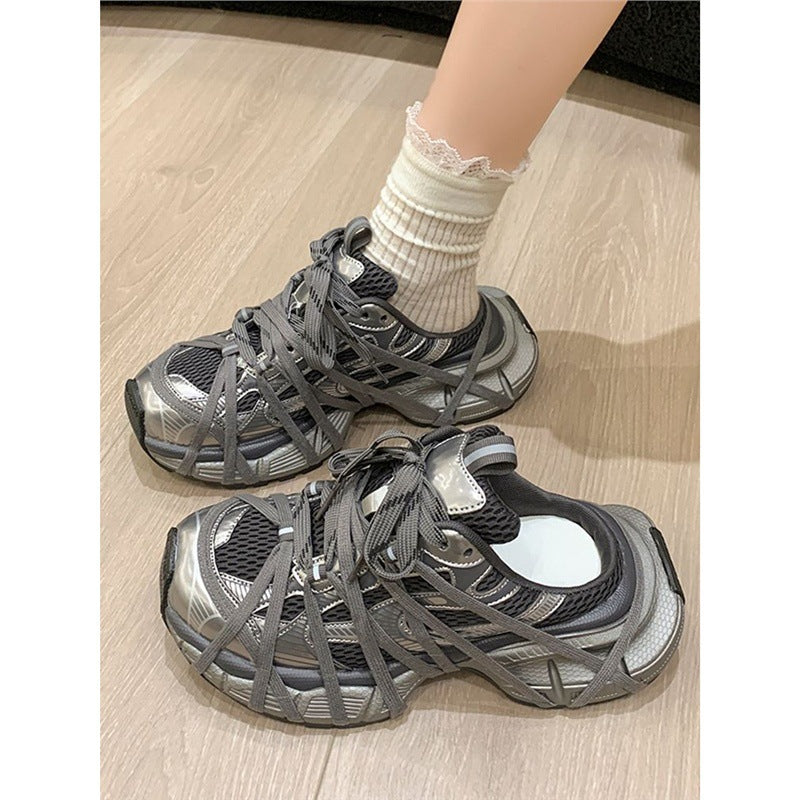 Damen Chunky-Sneaker mit mehrfachen Zier‑Riemen, atmungsaktivem Mesh und ergonomischer Plateau-Sohle – Névara