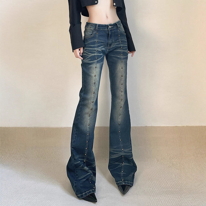 Damen Flared Jeans mit dekorativen Knopfdetails und herausragendem Denim-Finish Echo Archiv