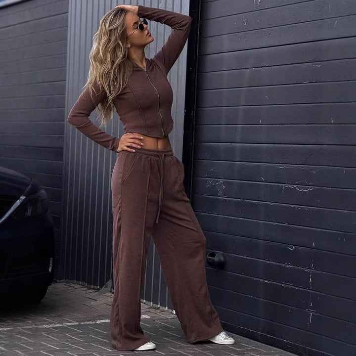 Damen kurzes geripptes Kapuzenjacke-und-Jogginghose Lounge-Set – Auréline