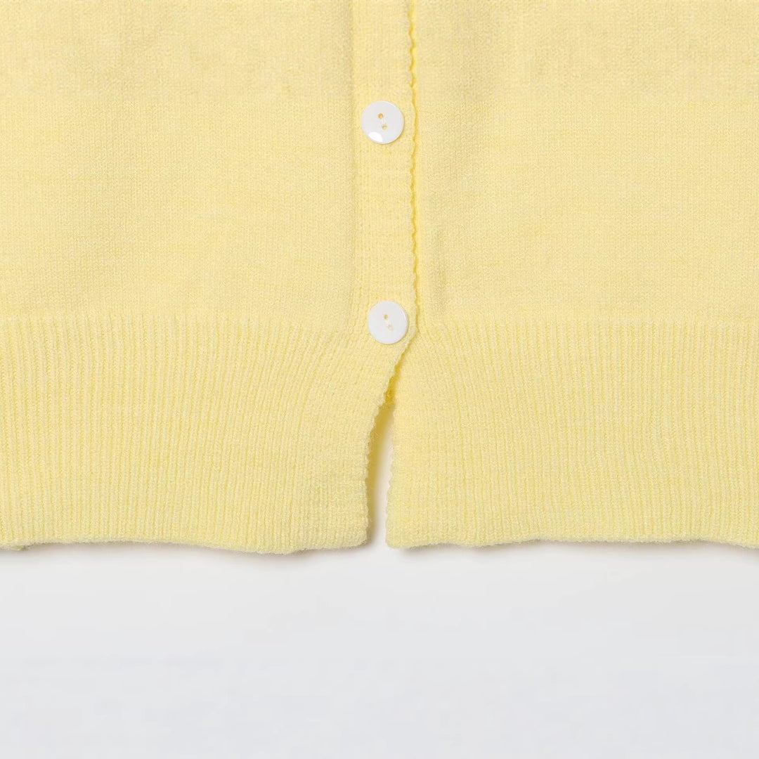 Damen Feinstrick-Cardigan mit integrierter Kontrast-Kapuze und durchgehender Knopfleiste Echoarchiv