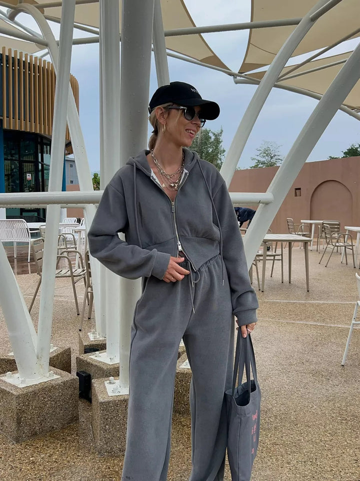 Damen Kurzgeschnittenes Zip-Hoodie mit Kordelzug‑Taille und weiter Palazzo‑Jogginghose – Auréline