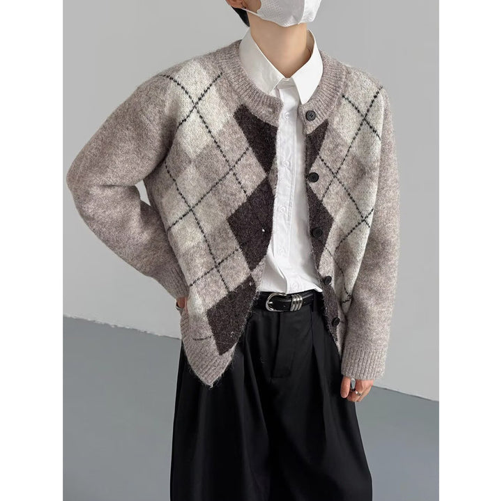 Damen Grobstrickjacke mit modernem Karomuster Echoarchiv