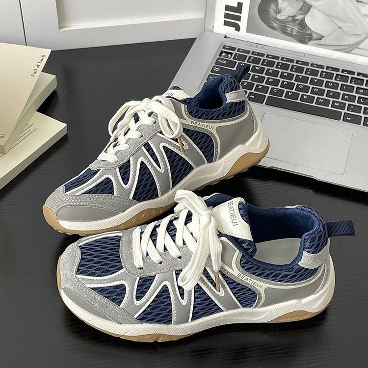 Damen Atmungsaktive Retro-Running-Sneaker mit Mesh-Obermaterial und Gumsohle – Névara