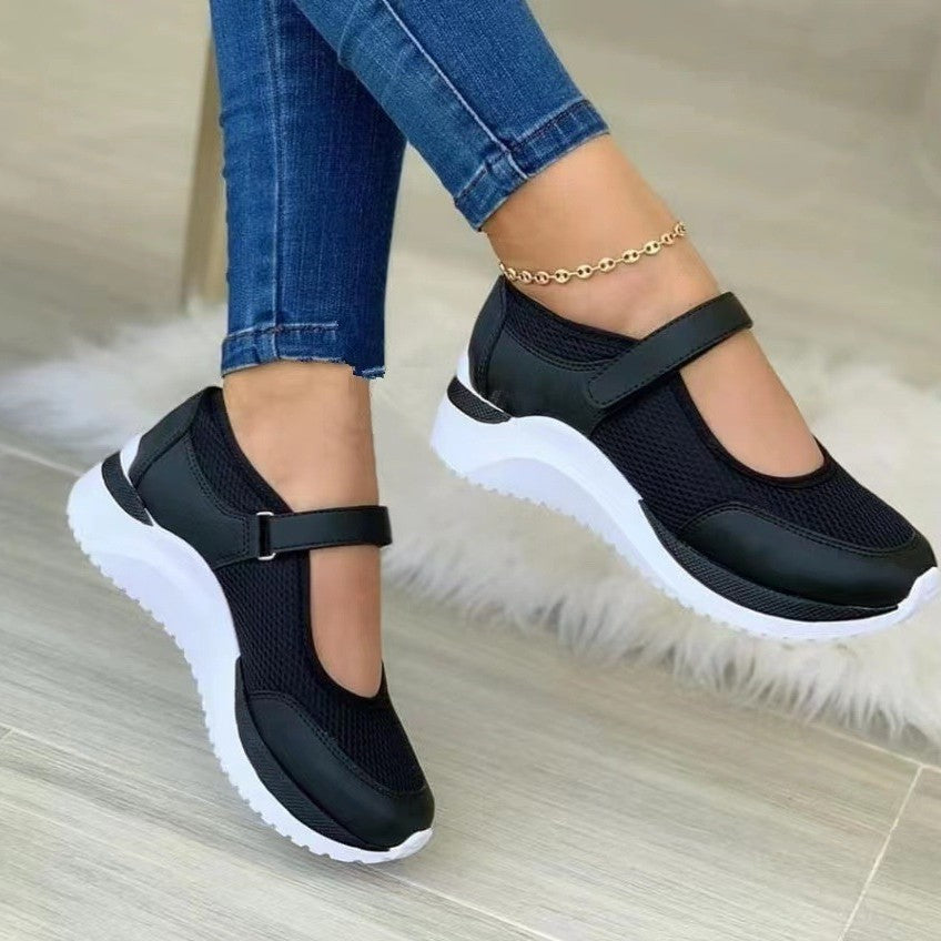 Damen Atmungsaktive Mary-Jane Sneaker mit Klettverschluss und Keilsohle – Névara