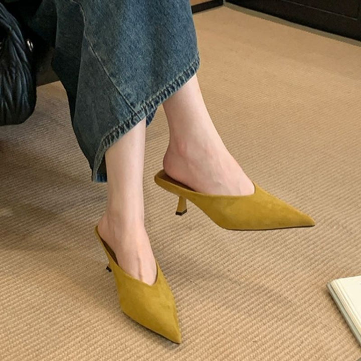 Damen Spitz zulaufende Schlupf‑Mules mit sculpted Kittenabsatz Echo Archiv