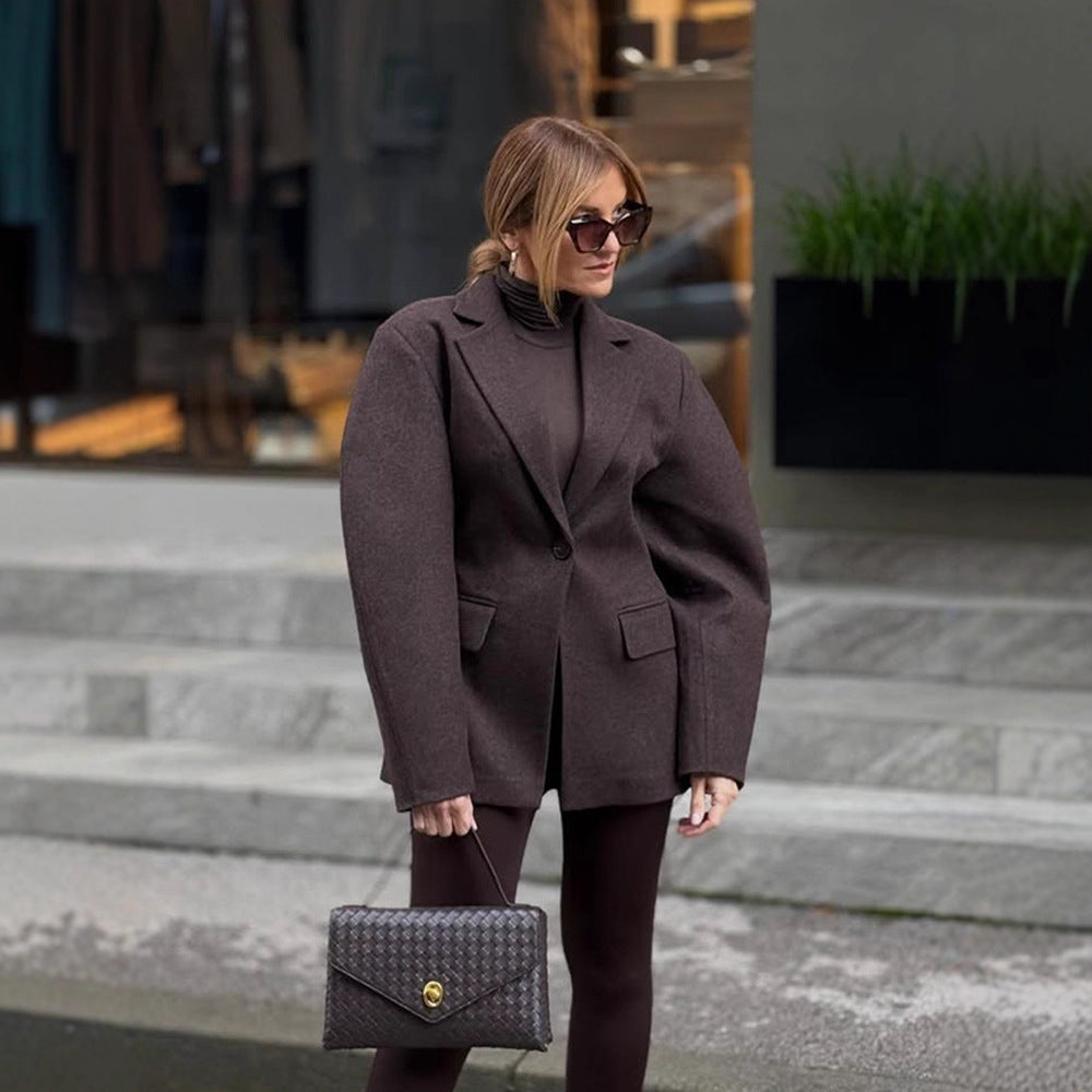 Damen Oversize-Strukturblazer mit betonter Schulterpartie und voluminösen Ärmeln Echoarchiv