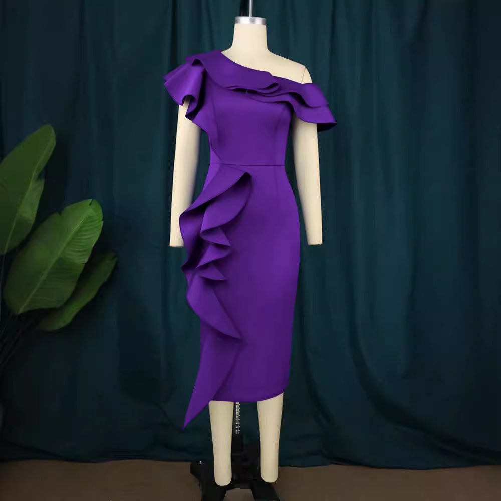 Damen Elegantes Etuikleid mit asymmetrischem Rüschendesign Echo Archiv