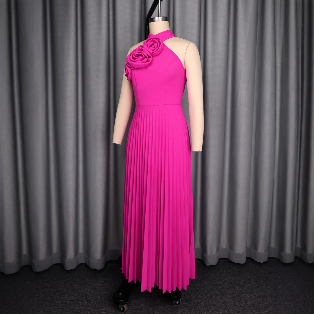 Damen Elegantes Plissiertes Maxikleid mit dekorativen Rosen Echo Archiv