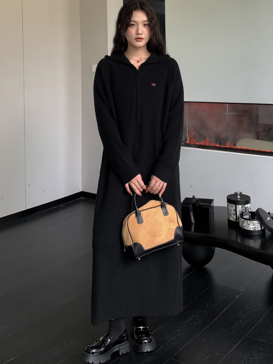 Damen Geripptes Kapuzen-Strickmaxikleid mit halbem Reißverschluss und weitem Fall Echoarchiv