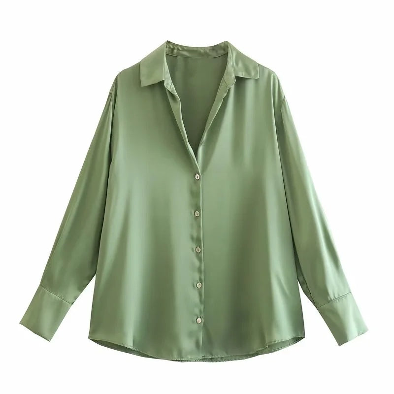 Damen Oversized Satinbluse mit Hemdkragen und breiten Manschetten Echo Archiv