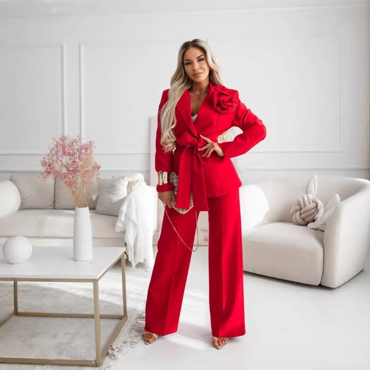 Damen Elegantes Oversize-Blazer-Set mit rosafarbener Rosenapplikation und Highwaist Weitbein-Hose – Valéne