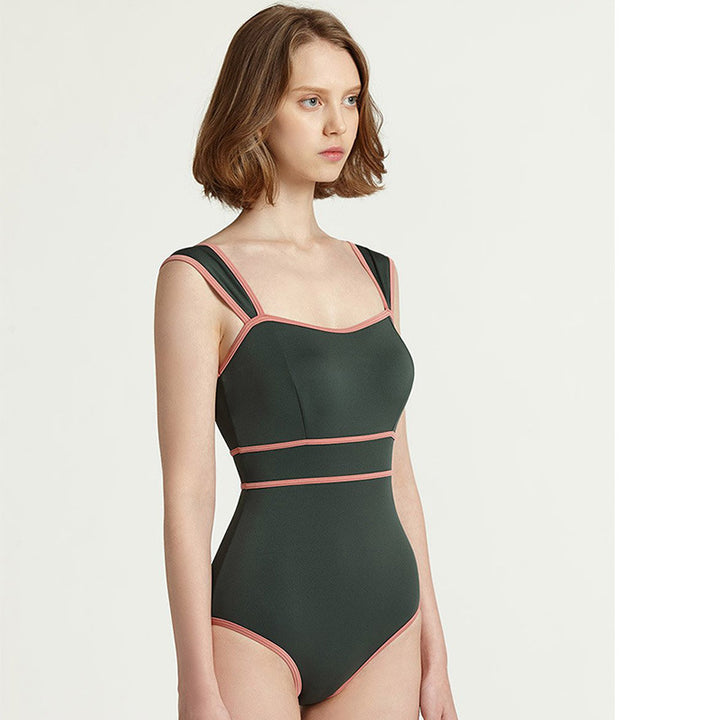 Damen Einteiliger Badeanzug mit innovativem Trägerdesign Echo Archiv