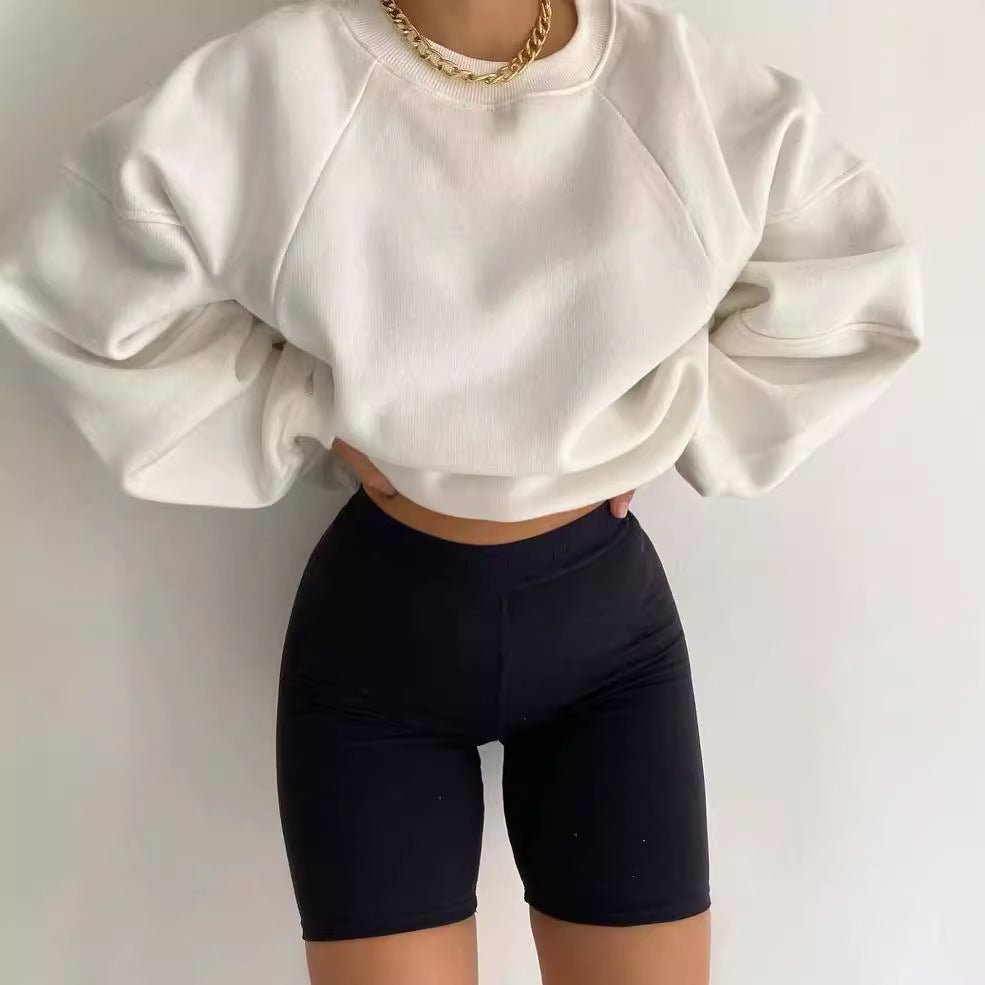 Damen Komfort-Loungewear Kombination Oversize-Sweatshirt mit High-Waist Biker-Shorts Echoarchiv