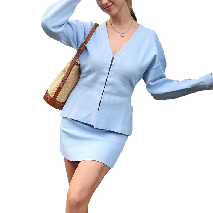 Damen taillierte Strickjacke mit V-Ausschnitt, Puffärmeln und seitlichen Schlitzen – Veloura