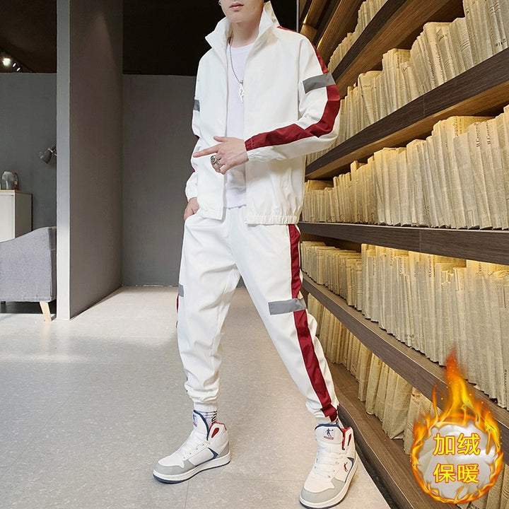 Herren Athleisure-Trackset im Retro-College-Look mit Kontraststreifen, reflektierenden Paneelen & elastischem Saum Echoarchiv