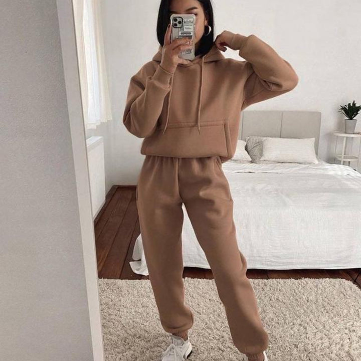 Damen nan kuscheliger Oversize-Kapuzenpullover und Highwaist-Jogginghose Set Echo Archiv