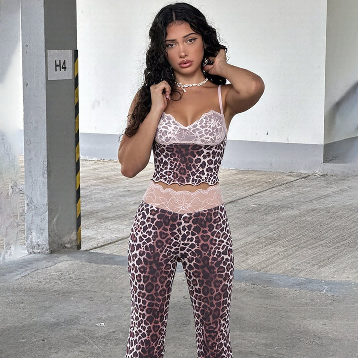 Damen Erotik Jumpsuit mit Leopardenmuster und spitzen Trägern Echo Archiv
