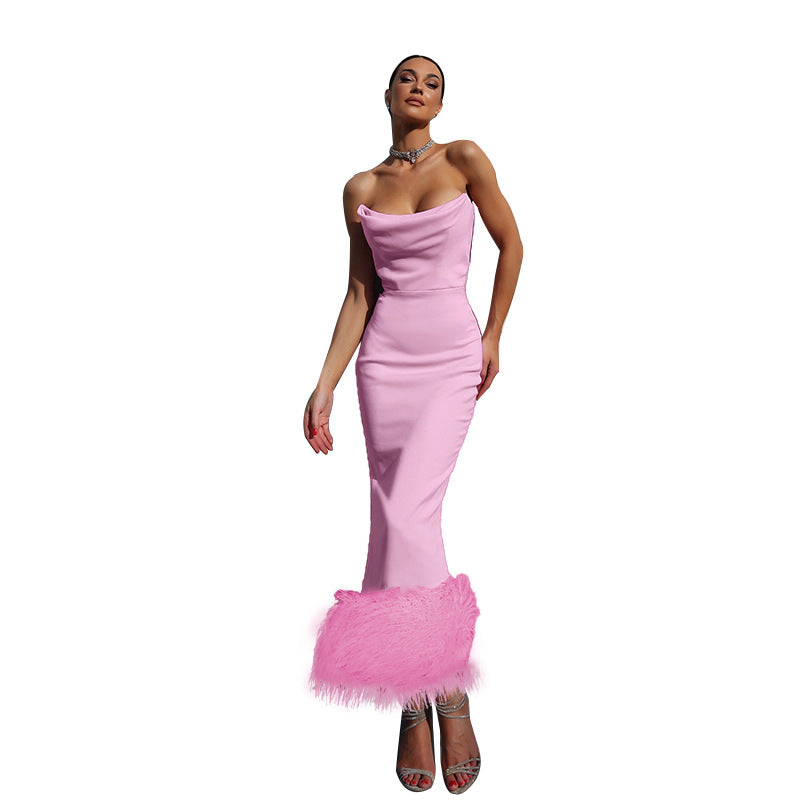 Damen Elegantes Midi-Kleid mit verführerischem Federbesatz Echo Archiv
