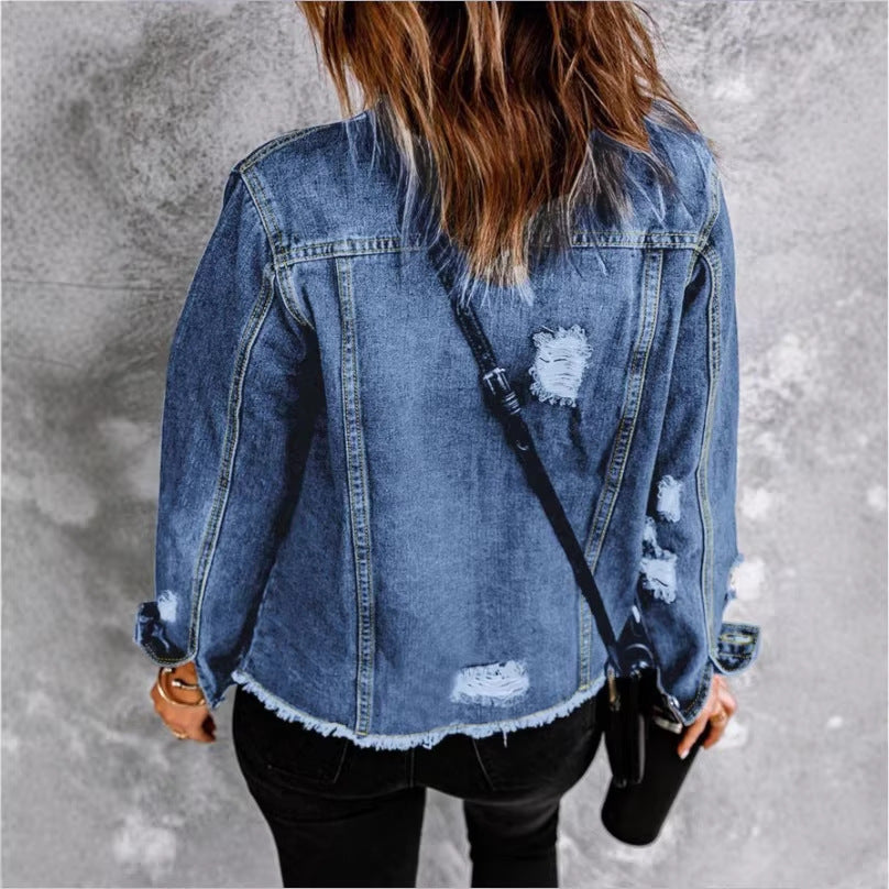 Damen Jeansjacke mit lässigen Destroyed-Ärmeln und rohem Saum Echo Archiv