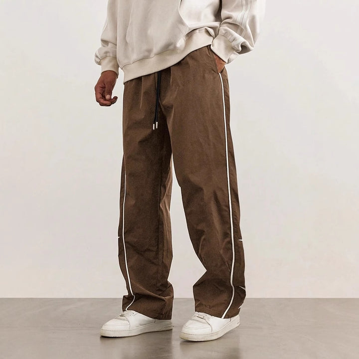 Herren Sportliche Freizeithose mit seitlichen Aplikationen Echoarchiv