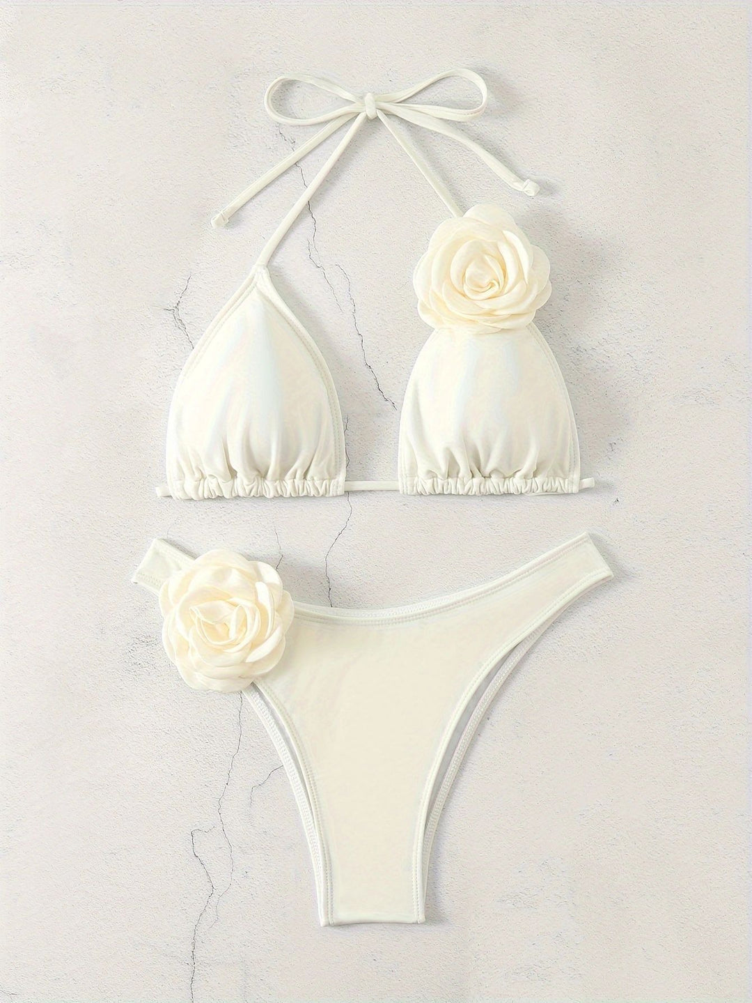 Damen Sexy Triangel-Bikini mit Blumendetails Echo Archiv