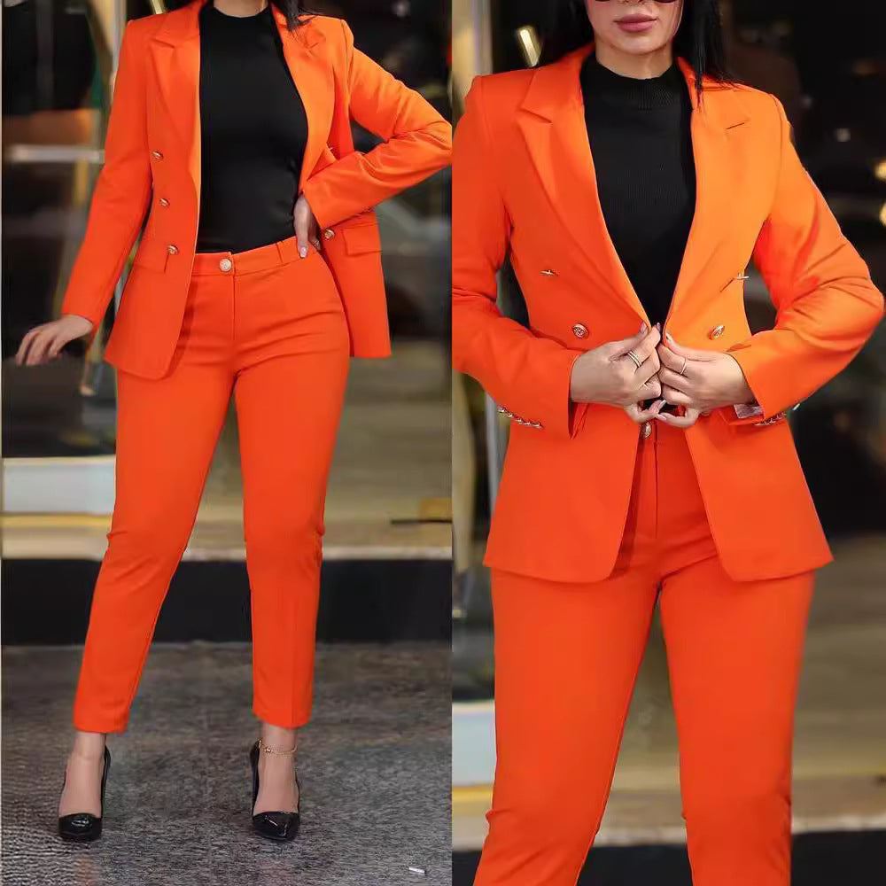 Damen nan tailliertes Business-Hosenanzug-Set mit doppelreihigem Reversblazer und schmal zulaufender Bundhose Echo Archiv