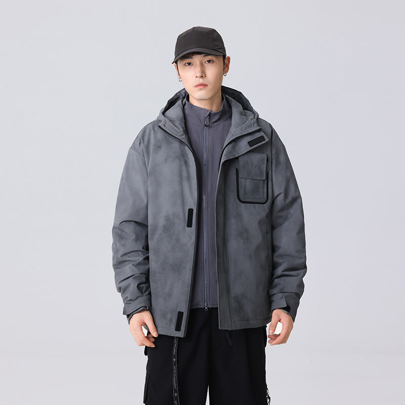 Herren Minimalistische technische Shell-Jacke mit Kapuze und Utility-Brusttasche Echo Archiv